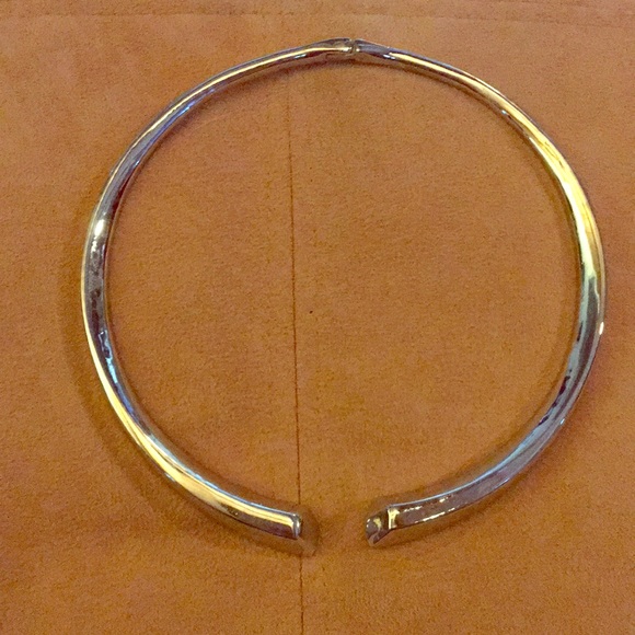 BCBGMaxAzria Jewelry - BCBG 💋 SILVER-TONE OPEN CHOKER NECKLACE